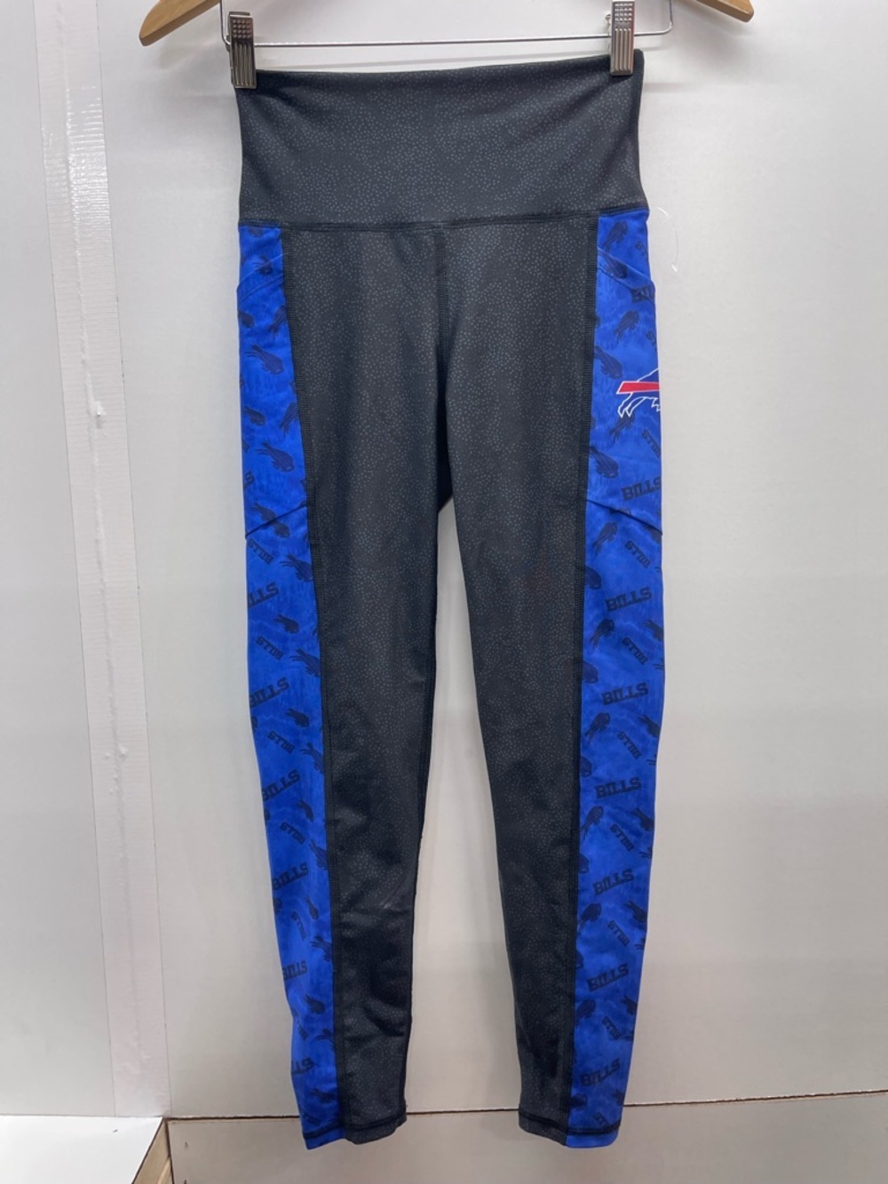 Certo By‎ Northwest NFL Women's Buffalo Bills Assembly Leggings.